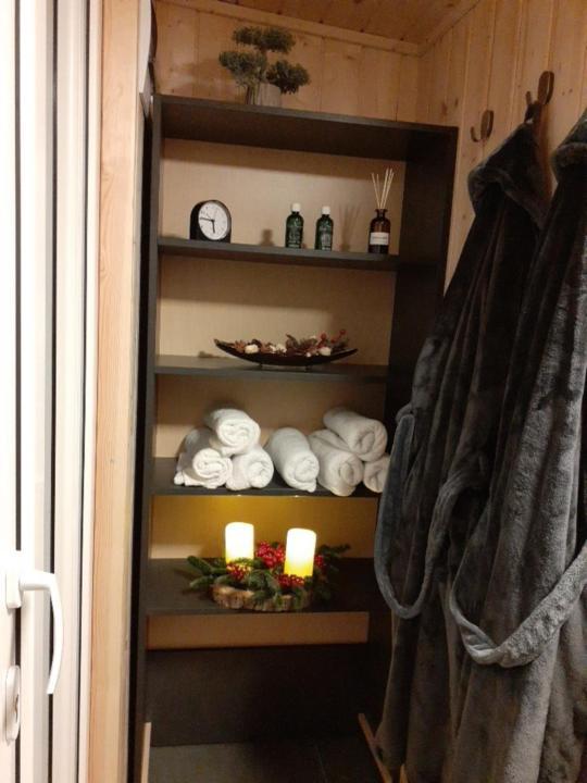 Otium Wellness Apartmanház Balatonakarattya Esterno foto